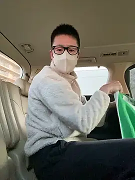 Snapshot of Take1668 chatting on February 21, 9:49 pm Take1668 online show from February 21, 9:49 pm