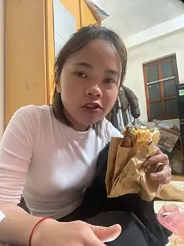 nayyyteyfe online show from October 12, 4:06 pm