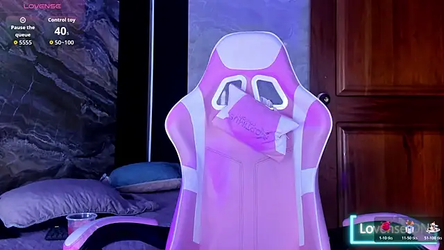 Ellis-Brown online show from November 15, 4:21 am