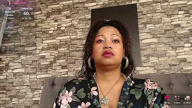TaniaJhons online show from October 12, 3:00 pm