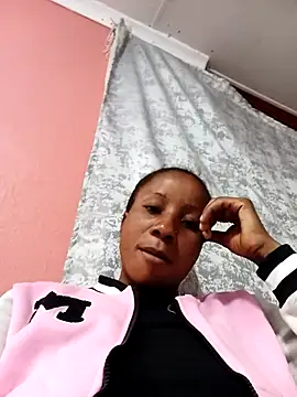 Snapshot of HotPetite_25 chatting on October 7, 1:30 pm HotPetite 25 online show from October 7, 1:30 pm