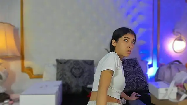 Mariana Kalo online show from December 21, 10:55 am