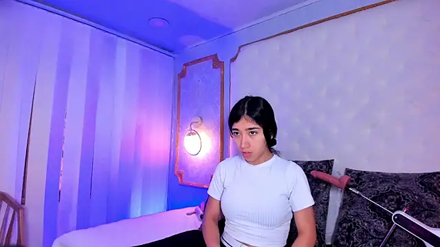 Mariana Kalo online show from January 7, 11:01 am