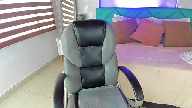 Antonela vargas online show from January 8, 12:07 pm