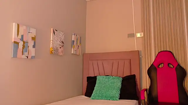 meli peach1 online show from November 23, 12:16 pm