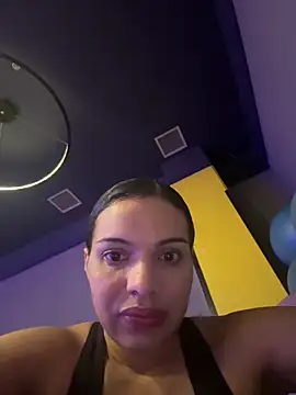 Anavalle online show from February 2, 7:23 pm