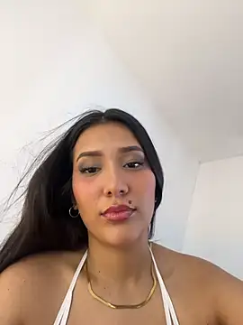 IsabellaJoness  online show from March 3, 4:46 pm