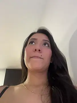 IsabellaJoness  online show from March 14, 8:58 pm