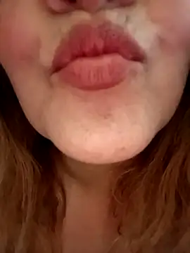 Abby-Blonde online show from December 14, 1:33 am