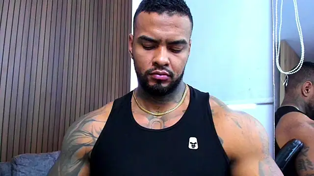 Snapshot of binmontana_ chatting on June 20, 12:41 pm binmontana online show from June 20, 12:41 pm