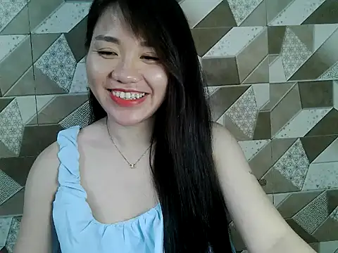 Snapshot of Ara4865 chatting on October 2, 4:58 pm Ara4865 online show from October 2, 4:58 pm