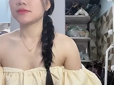 Snapshot of Ara4865 chatting on October 3, 3:20 pm Ara4865 online show from October 3, 3:20 pm