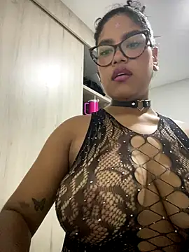 miiabrown18 online show from October 5, 3:27 am