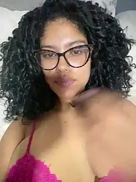 miiabrown18 online show from April 1, 8:37 am