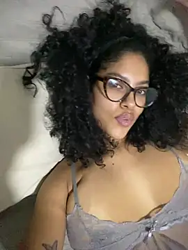 miiabrown18 online show from May 26, 8:32 am