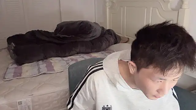 Snapshot of xwen2020 chatting on December 16, 7:13 am xwen2020 online show from December 16, 7:13 am