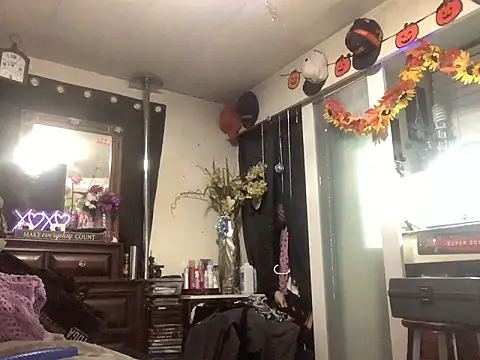 blondebarbiebae online show from March 26, 4:18 am