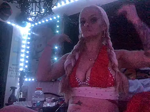 blondebarbiebae online show from July 30, 3:16 am