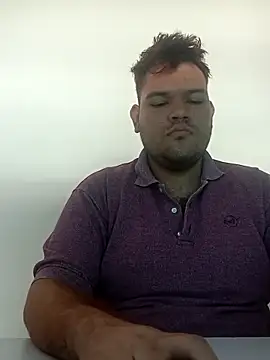 Snapshot of big_bearr chatting on September 24, 12:30 pm big bearr online show from September 24, 12:30 pm