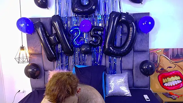 Snapshot of big_bearr chatting on October 5, 12:09 am big bearr online show from October 5, 12:09 am