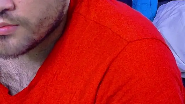 Snapshot of big_bearr chatting on October 6, 2:53 am big bearr online show from October 6, 2:53 am