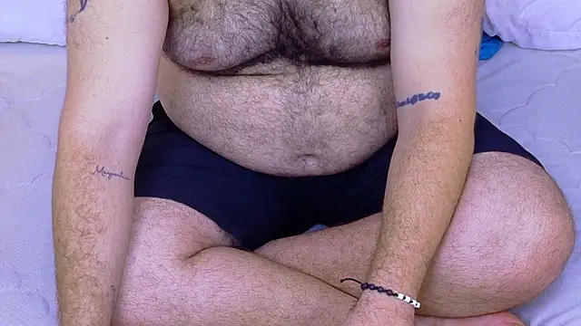 Snapshot of big_bearr chatting on October 19, 3:34 pm big bearr online show from October 19, 3:34 pm