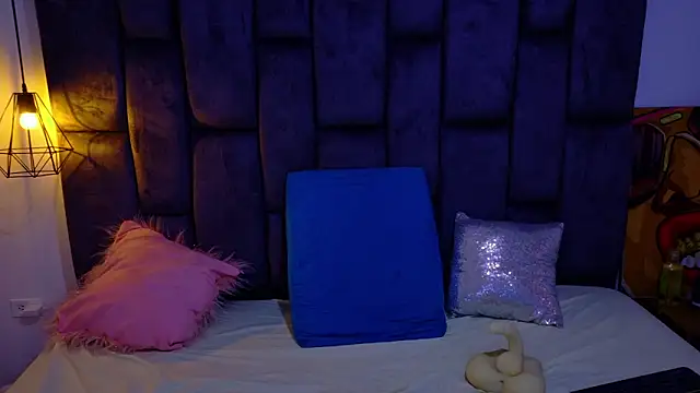 Snapshot of big_bearr chatting on October 22, 10:20 pm big bearr online show from October 22, 10:20 pm