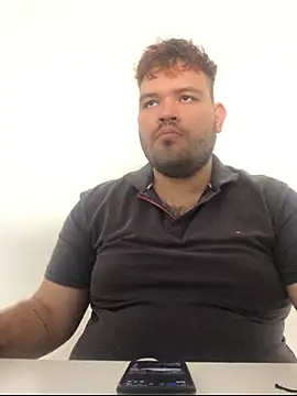 Snapshot of big_bearr chatting on November 6, 4:41 pm big bearr online show from November 6, 4:41 pm