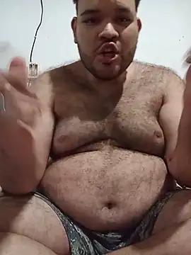 Snapshot of big_bearr chatting on June 19, 3:00 am big bearr online show from June 19, 3:00 am