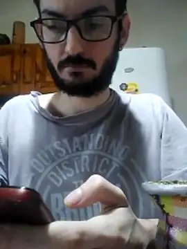 Snapshot of Fefede97_ chatting on November 6, 6:25 am Fefede97 online show from November 6, 6:25 am