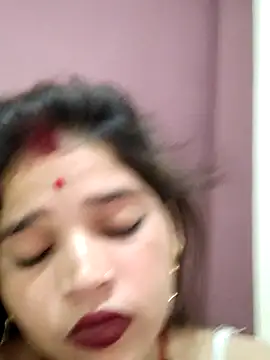Snapshot of Mahek_love143 chatting on July 14, 10:21 am Mahek love143 online show from July 14, 10:21 am