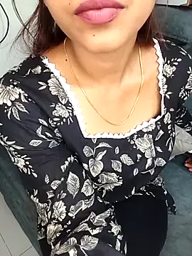 Marathi Ashu1 online show from February 6, 7:45 am