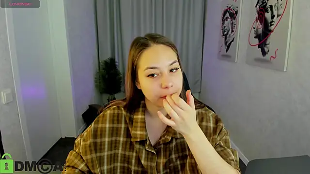 Al1ice Moures online show from November 3, 1:08 am