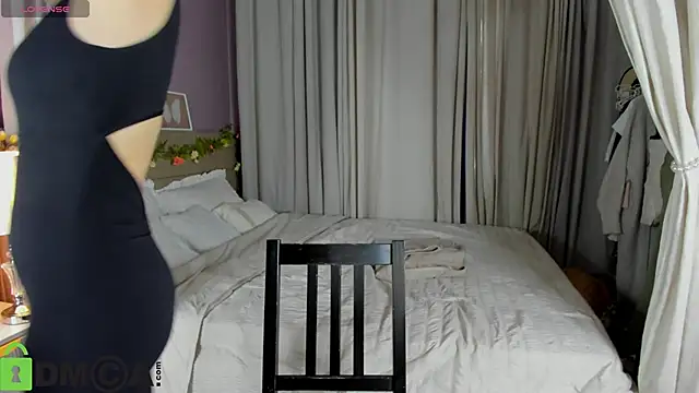 Al1ice Moures online show from February 20, 9:21 am