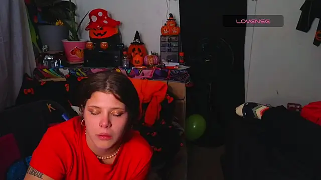 xofrankiefinexo online show from October 19, 7:09 am