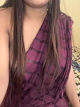 Snapshot of Nisha_queen675 chatting on October 18, 8:37 am Nisha queen675 online show from October 18, 8:37 am