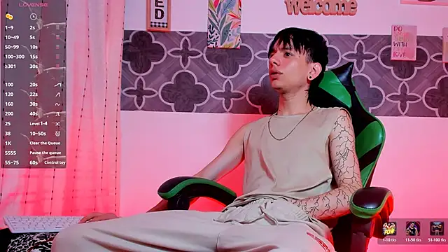 Skinny batman online show from January 9, 9:16 pm