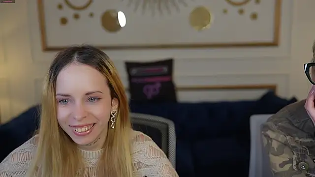 Snapshot of Luchi_Sun chatting on October 20, 10:05 am Luchi Sun online show from October 20, 10:05 am