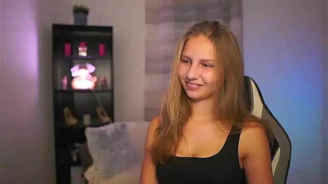 Snapshot of emmie_murray chatting on November 20, 2:06 pm emmie murray online show from November 20, 2:06 pm