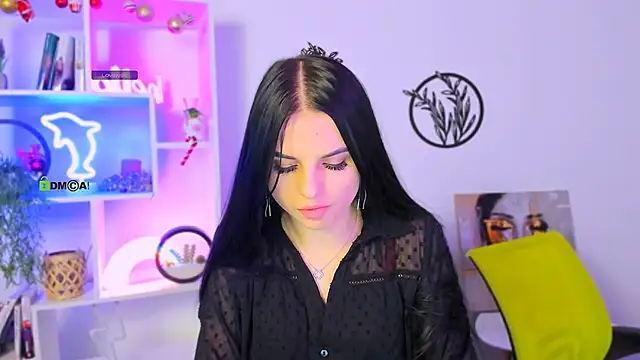 nicole muah online show from January 7, 3:47 pm