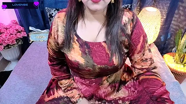 Sanvi-Queen online show from December 19, 6:20 am