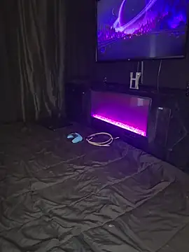 Snapshot of YeahhhitsBreezy chatting on January 13, 1:55 am YeahhhitsBreezy online show from January 13, 1:55 am