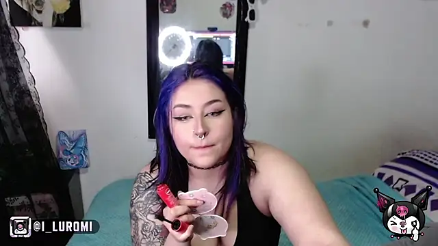 Iluromi online show from December 4, 3:10 pm