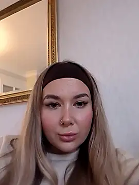 BarbieDolly x online show from November 7, 3:23 pm