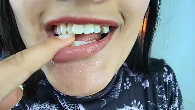 Hinata 21  online show from March 3, 8:59 pm