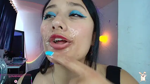 Hinata 21  online show from April 7, 9:15 pm