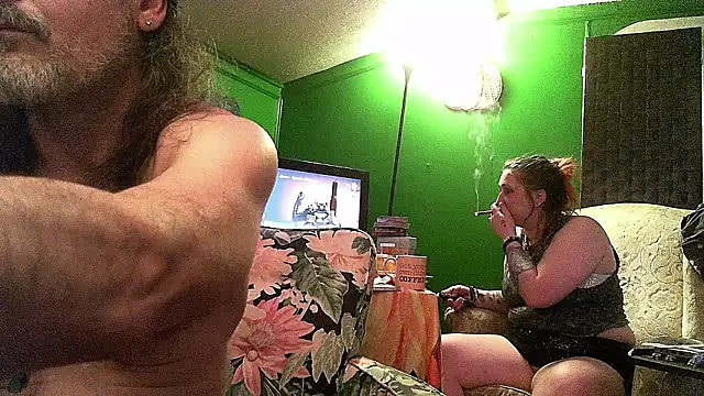 HippieDad333 online show from April 15, 6:53 am