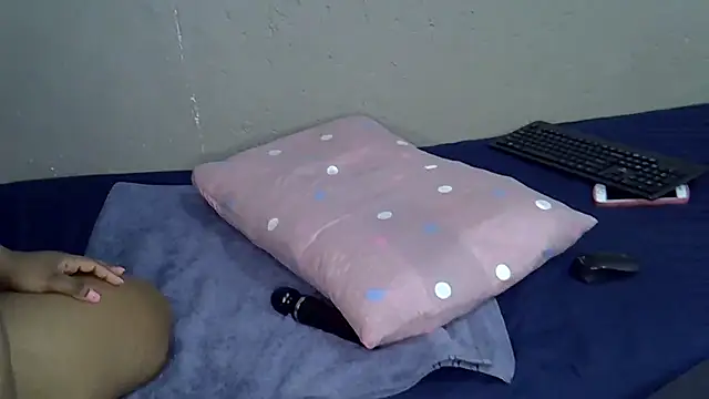 Bellabootie online show from January 17, 1:43 am