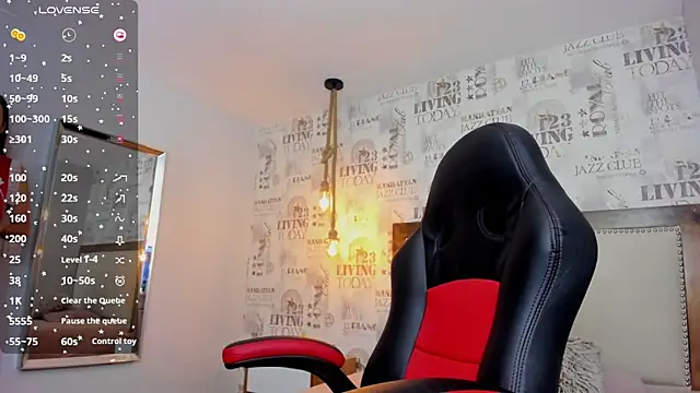 Snapshot of ALAHIACRUZ1 chatting on February 26, 7:35 pm ALAHIACRUZ1 online show from February 26, 7:35 pm