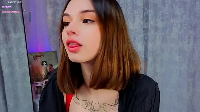 LunaraRada online show from November 11, 3:23 pm